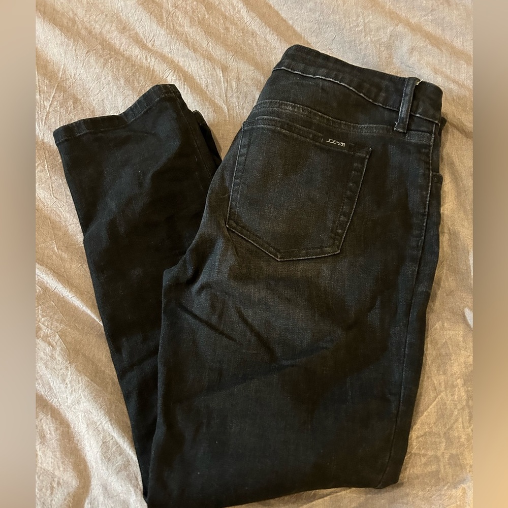 Black Joe’s skinny straight jeans.